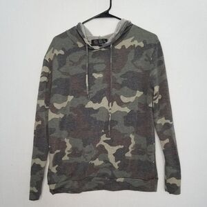 B Flawless Women's Hoodie Medium Camo Long Sleeve Camoflauge